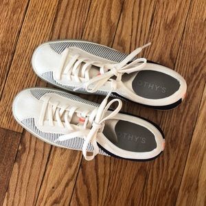 Rothy’s lace up sneakers